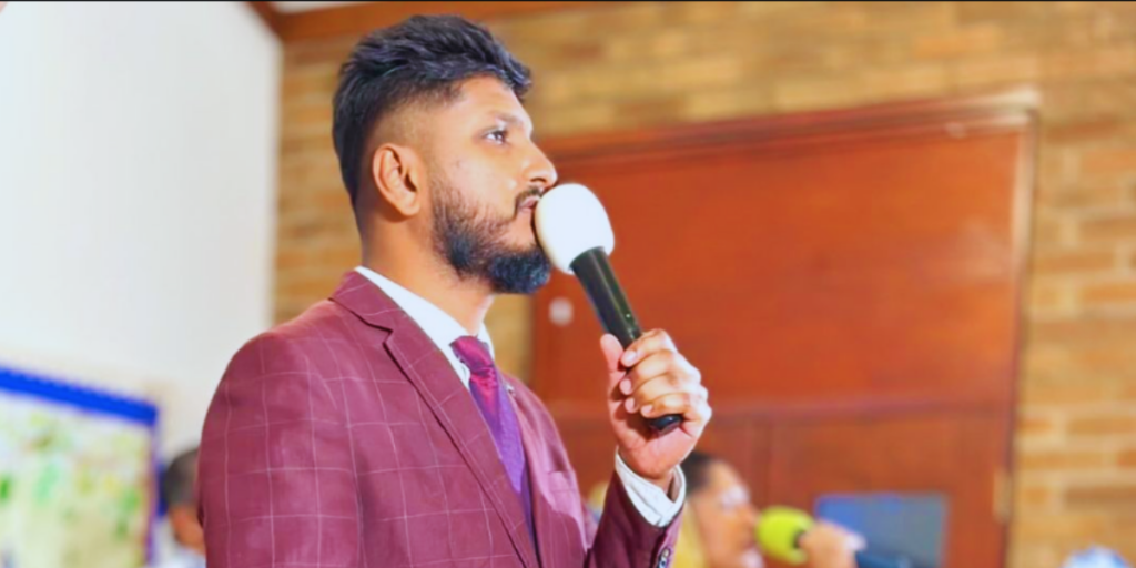 Pastor Jeswin Samuel preaching